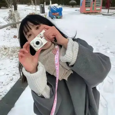 仰映容